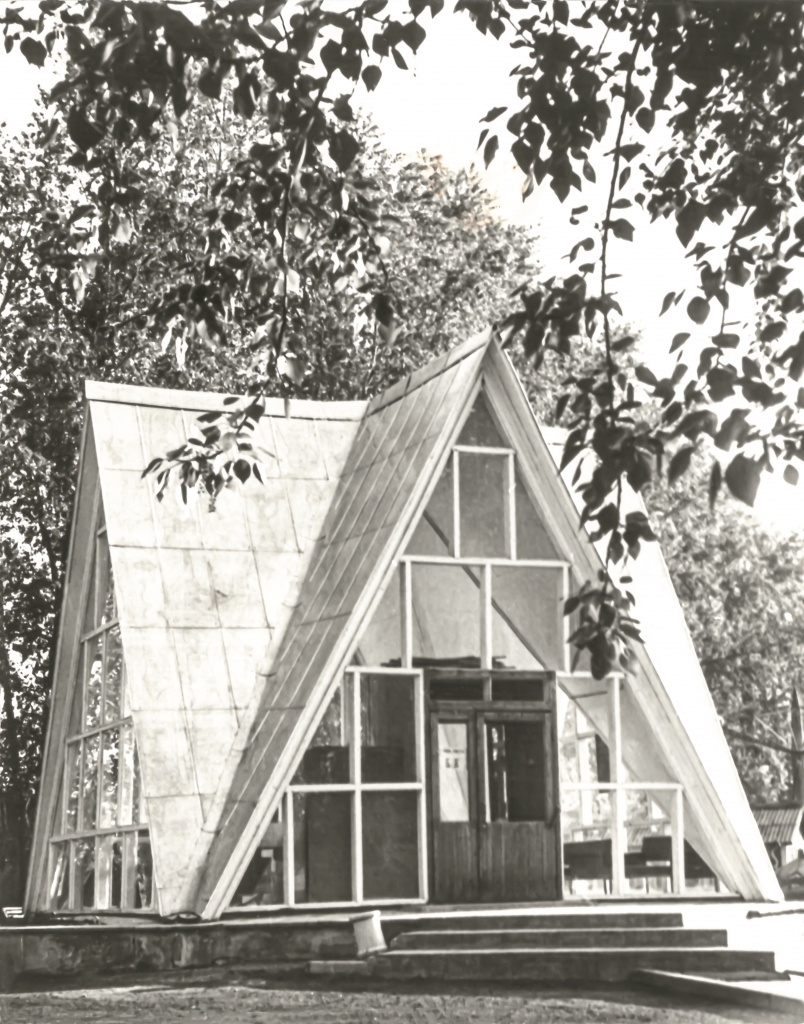 Питьевой бувет 1986.jpg