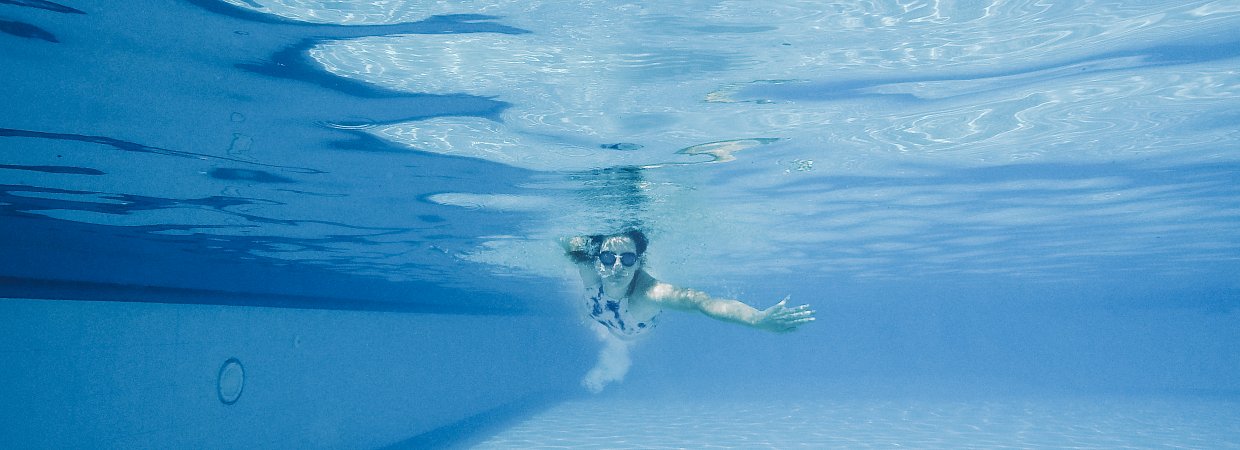 Бесплатный бассейн и прокат спорт инвентаря