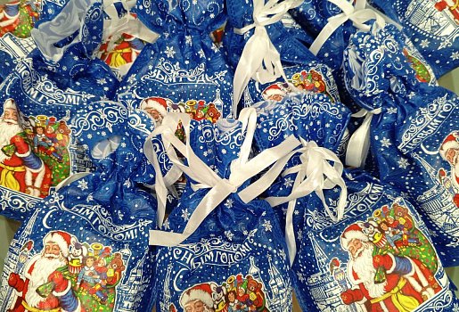 Сладости - детям